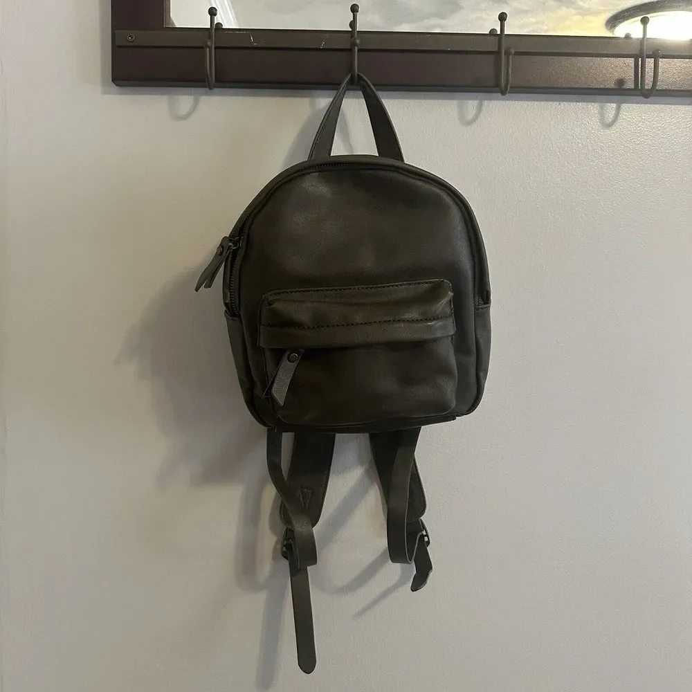 Universal Threads Small Army Green Backpack Faux‎ Leather